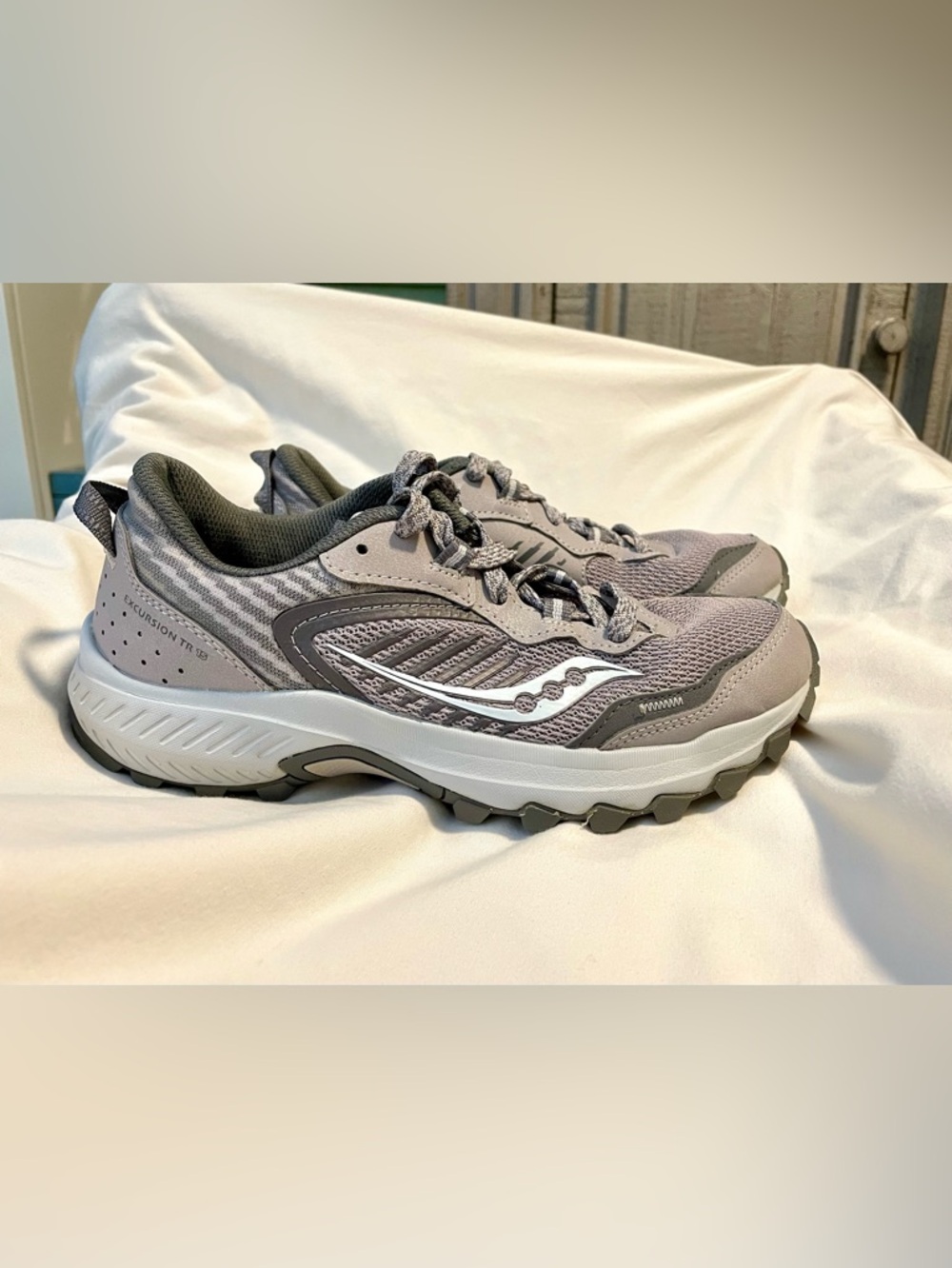 *EUC* SAUCONY Trail Running Shoes~S10668-17 - Lite Aqua/Grey - Women's Size 7 - Picture 4 of 10